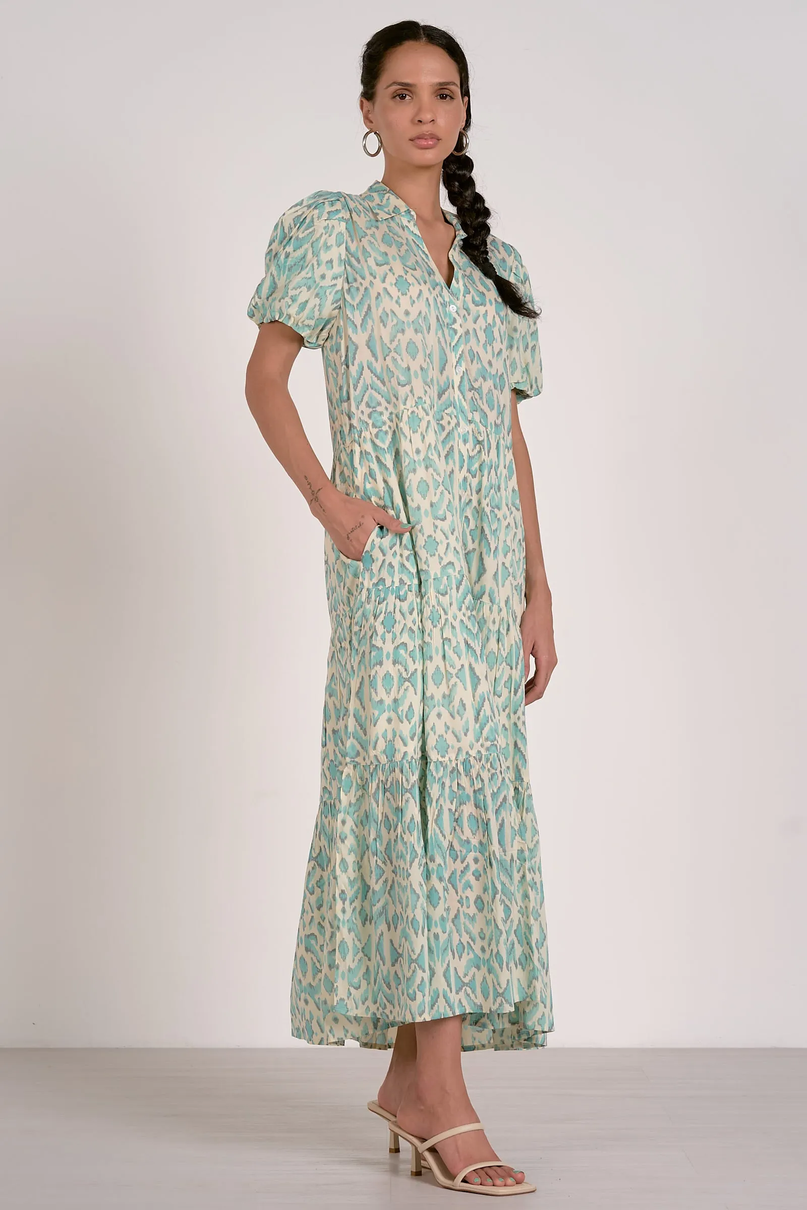 Elan: Midi Dress in Blue Casablanc