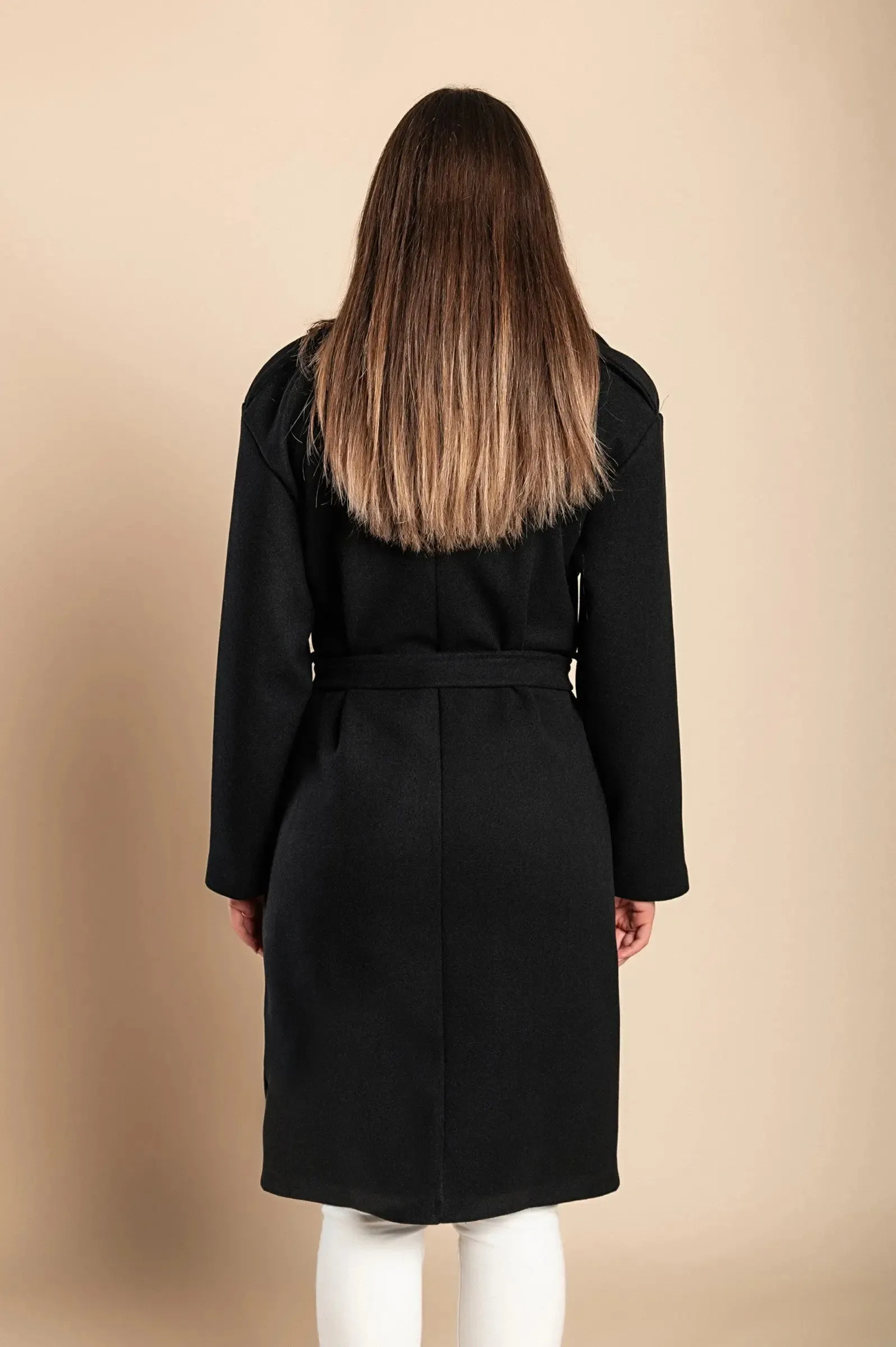 Elegant coat with buttons, black