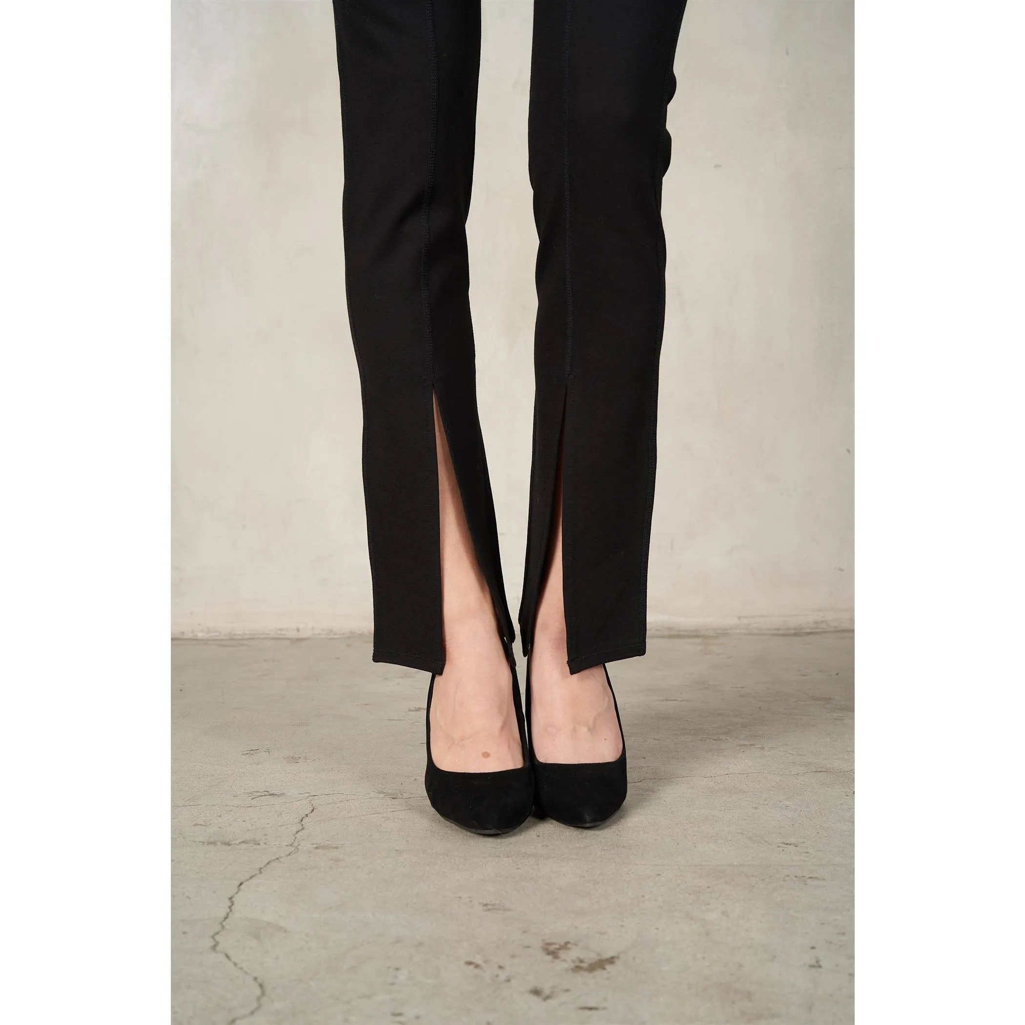 Maronie Slit Cut Leggings