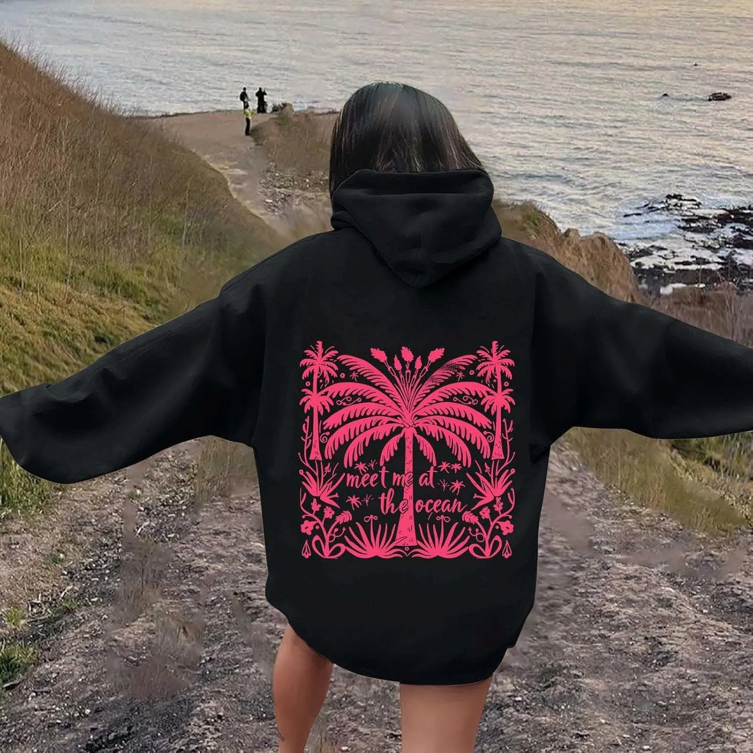 Womens Letter Print Oversized Hoodies Sweatshirts Casual Long Sleeve Pullover Tops with Pocket Fashion Outfits Clothes