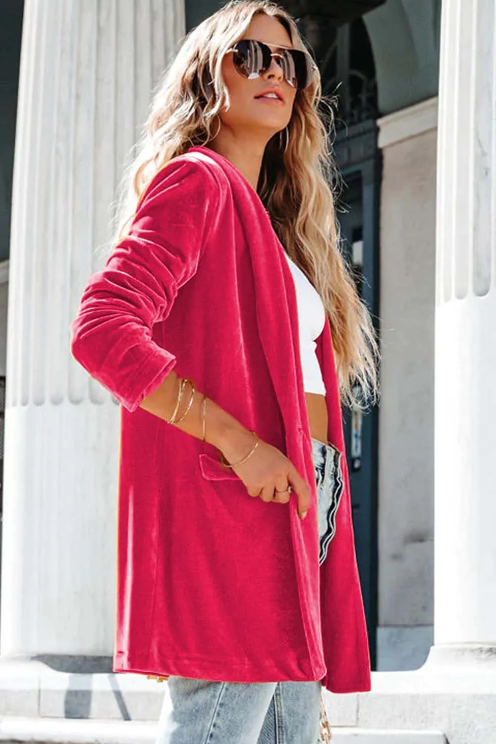 Women's Velvet Blazer Jackets Casual Long Sleeve Lapel Collar Pocketed Blazer Suits Work Outfits