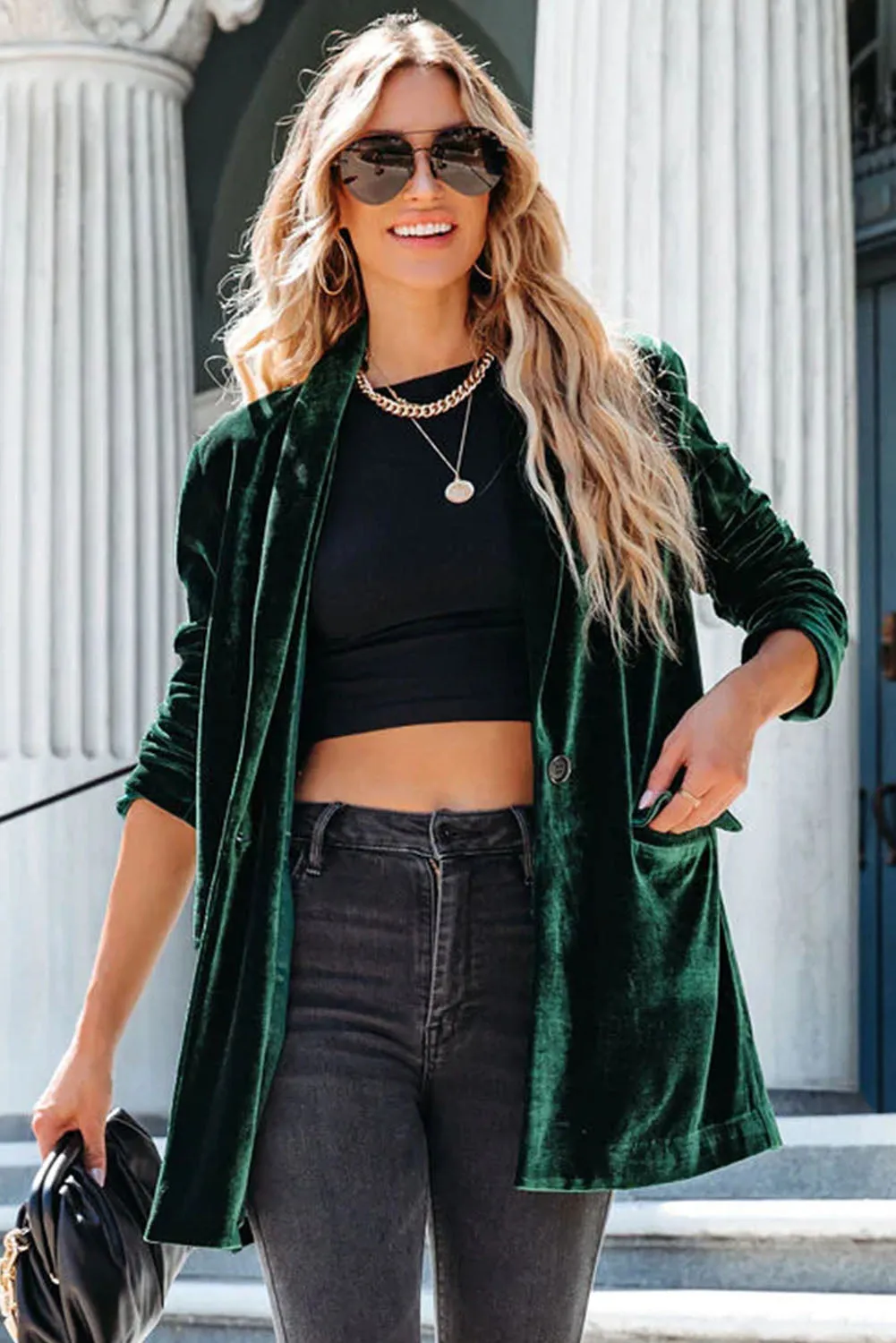 Women's Velvet Blazer Jackets Casual Long Sleeve Lapel Collar Pocketed Blazer Suits Work Outfits
