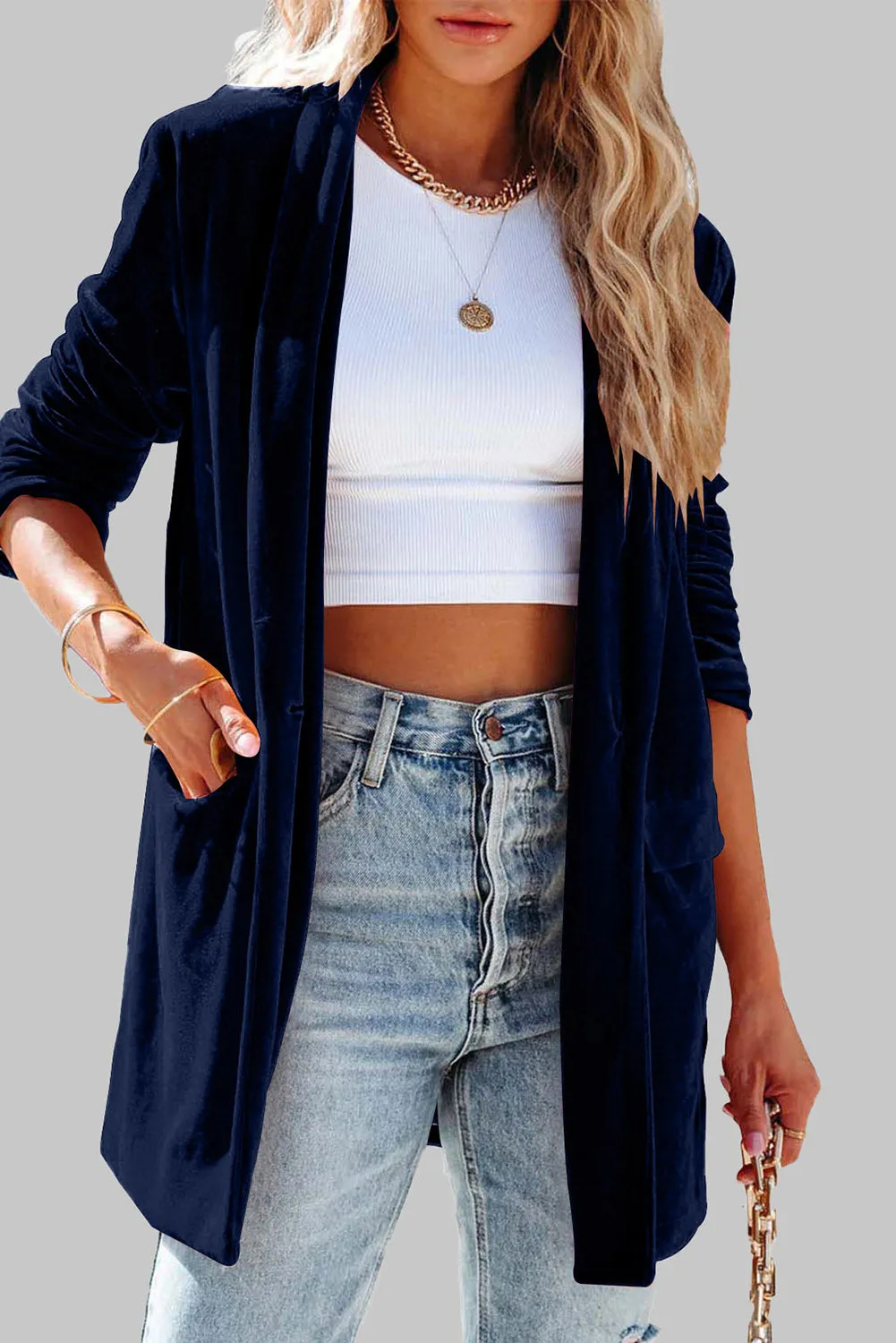 Women's Velvet Blazer Jackets Casual Long Sleeve Lapel Collar Pocketed Blazer Suits Work Outfits